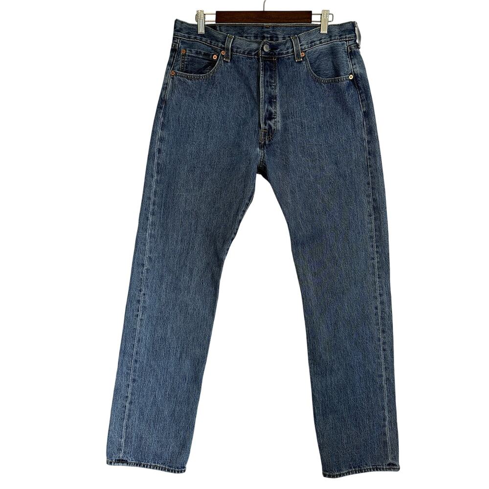 Levi's 501 Jeans Mens 36 x 34 Medium Wash Denim Button Fly Straight Original Fit